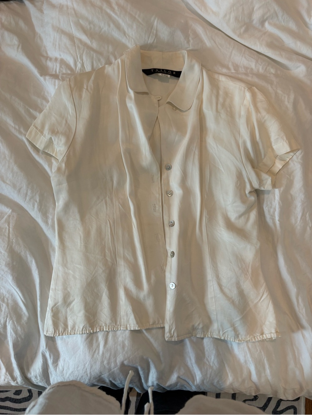 Tailor Vintage Cream Short-Sleeve Button Down Shirt